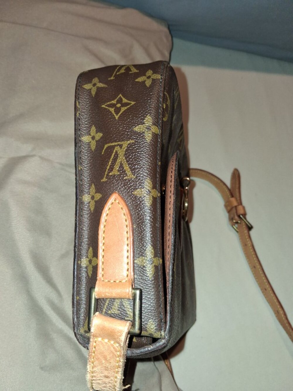 Louis Vuitton Monogram Saint Cloud GM - Picture 9 of 13